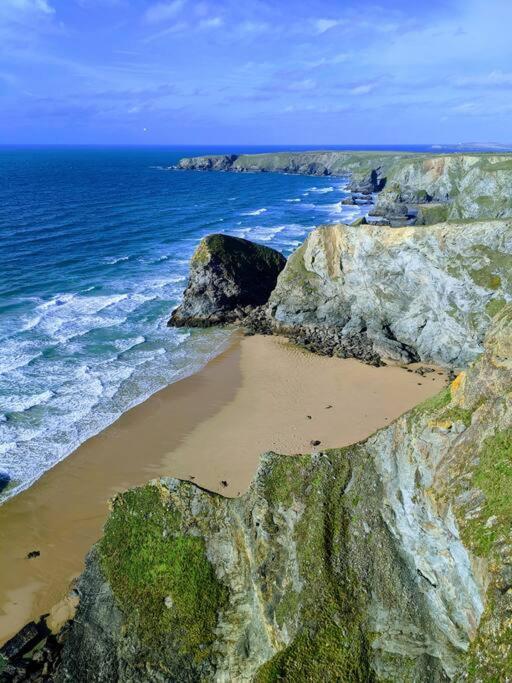 Large 4 Person Couples And Family Caravan In Newquay Bay Resort New Quay Exterior foto