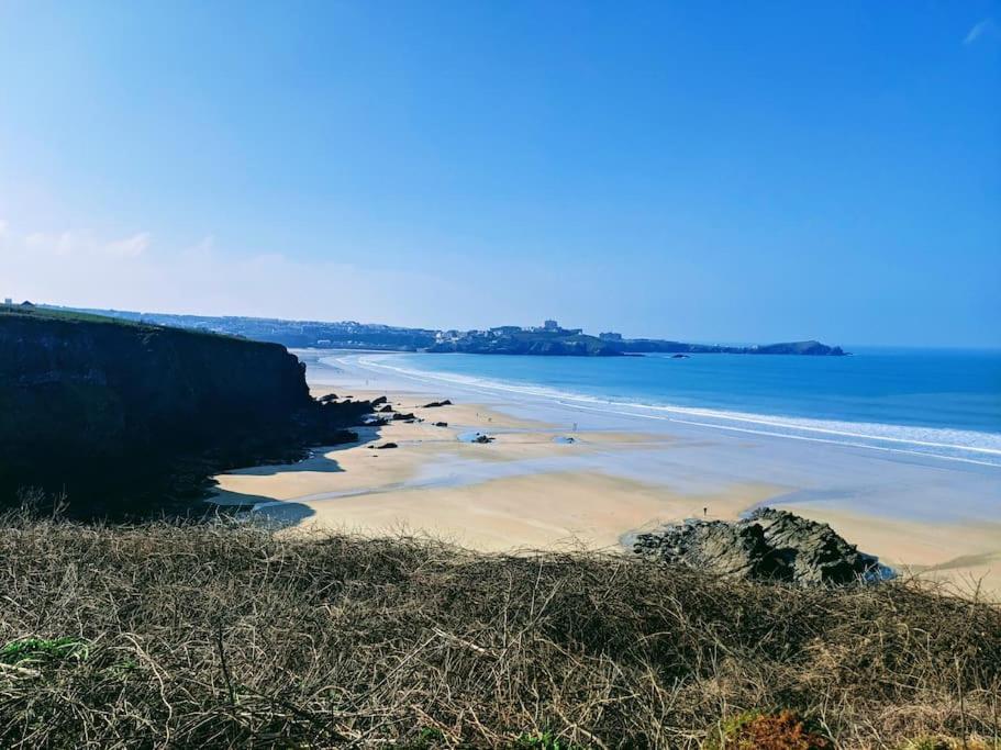Large 4 Person Couples And Family Caravan In Newquay Bay Resort New Quay Exterior foto